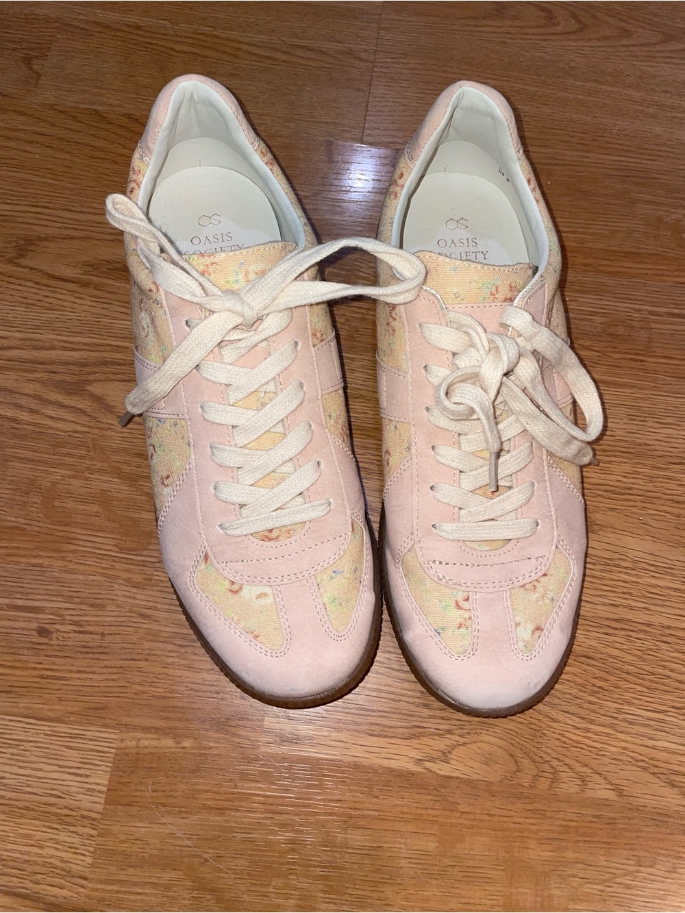 Oasis Society The Noelle Floral Sneakers Pink Suede Accents